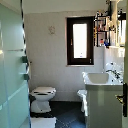 Agriturismo Il Castagneto Farm stay *